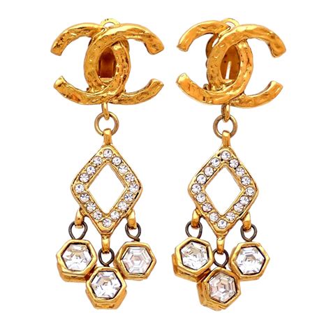 chanel oorbellen vintage|antique chanel earrings.